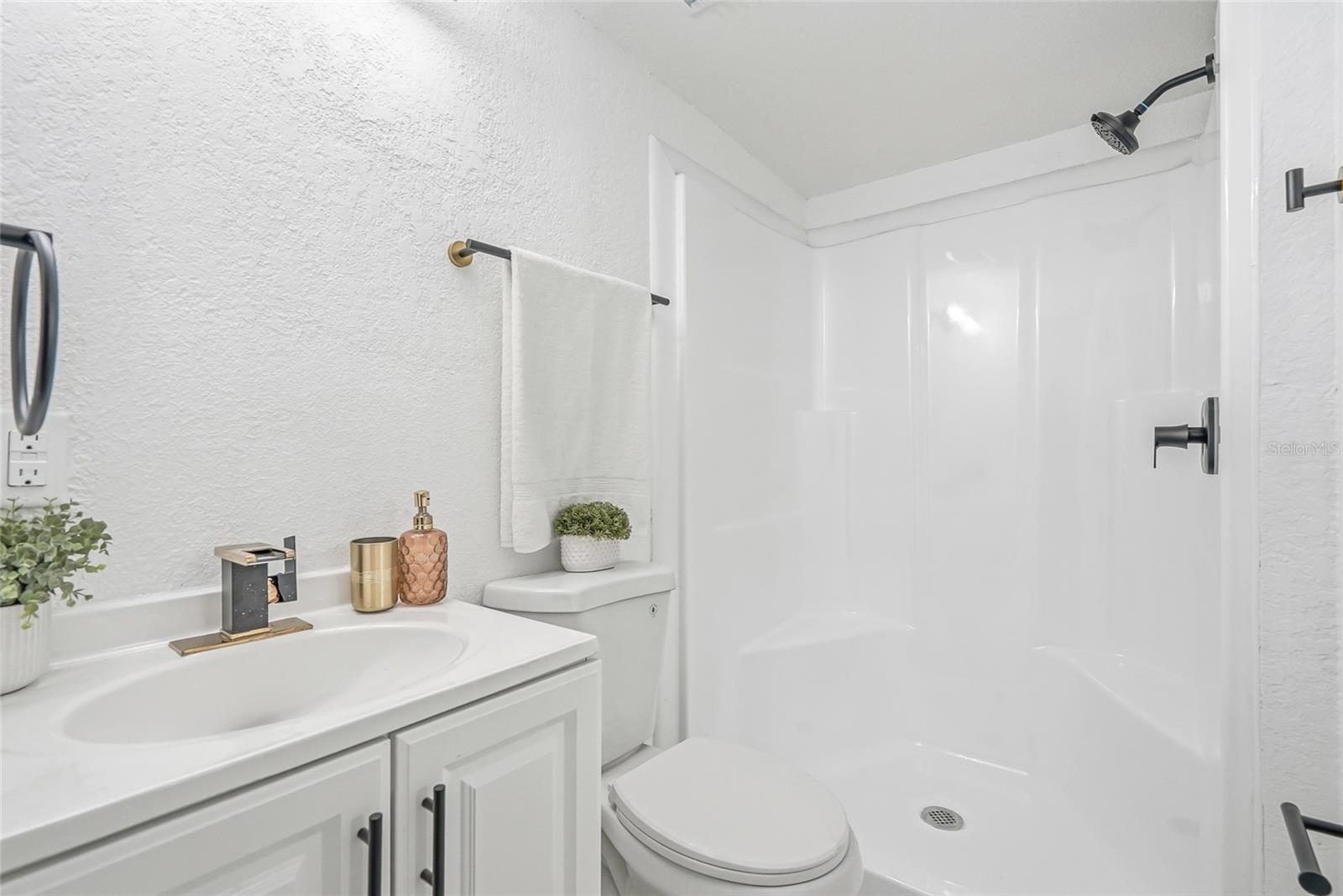 2110 E Nedro Rd Property Photo 19