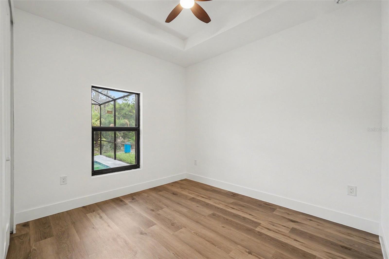 1059 Madeira St Property Photo 22