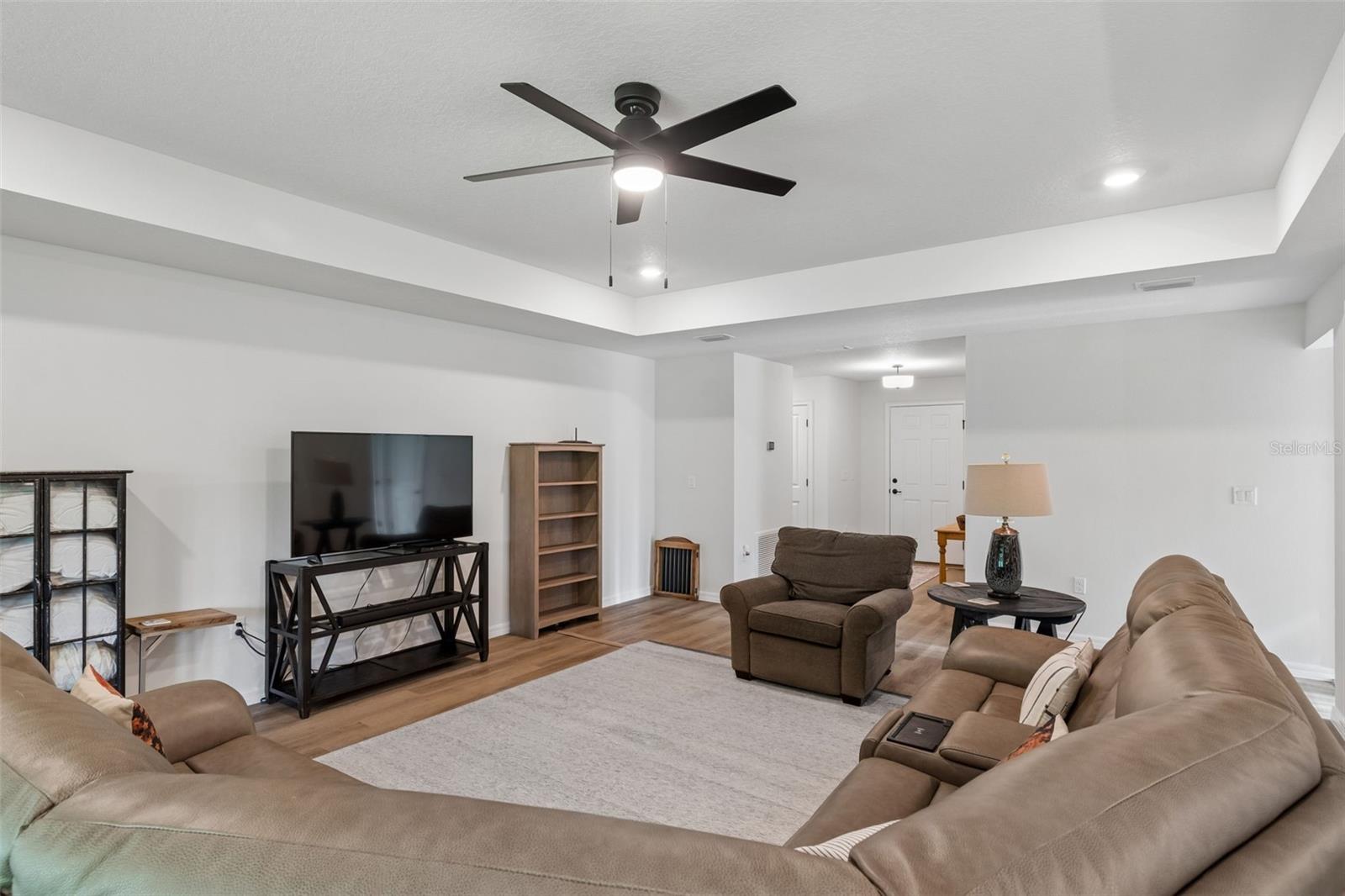 8948 Carrie Way Property Photo 7