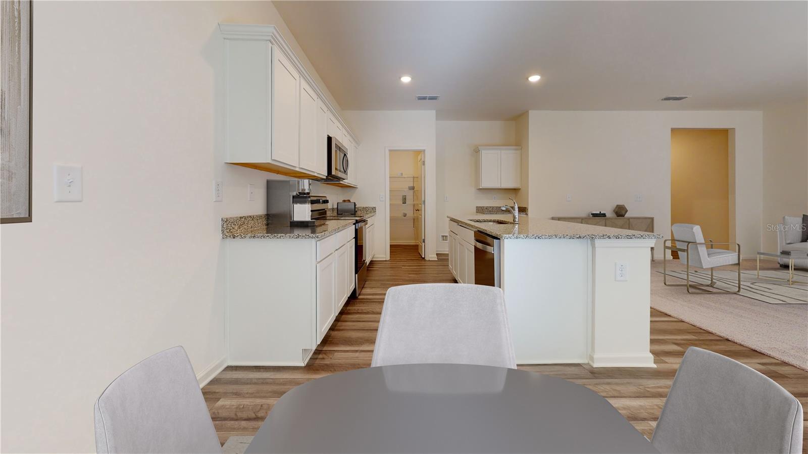 13256 Bending Creek Trail Property Photo 7
