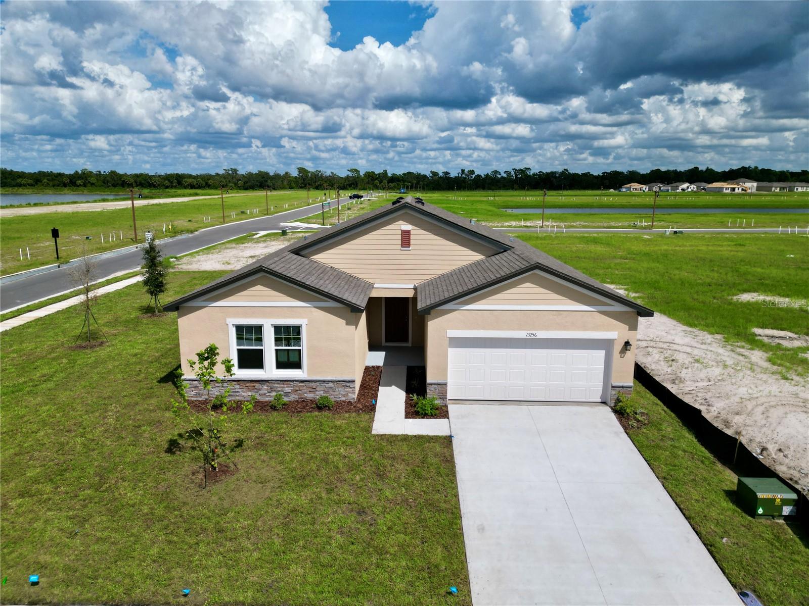 13256 Bending Creek Trail Property Photo 18
