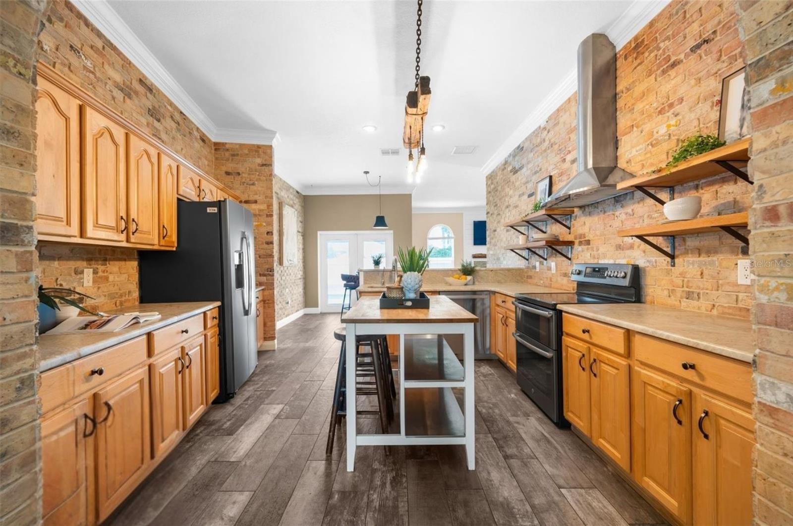 1874 Stable Trl Property Photo 12