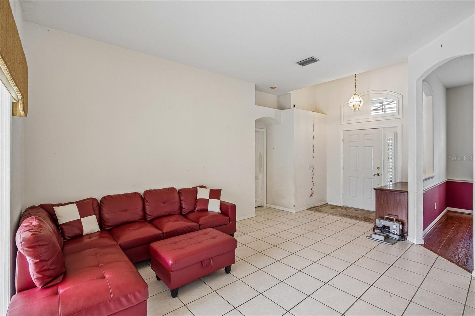 2302 Towering Oaks Cir Property Photo 5