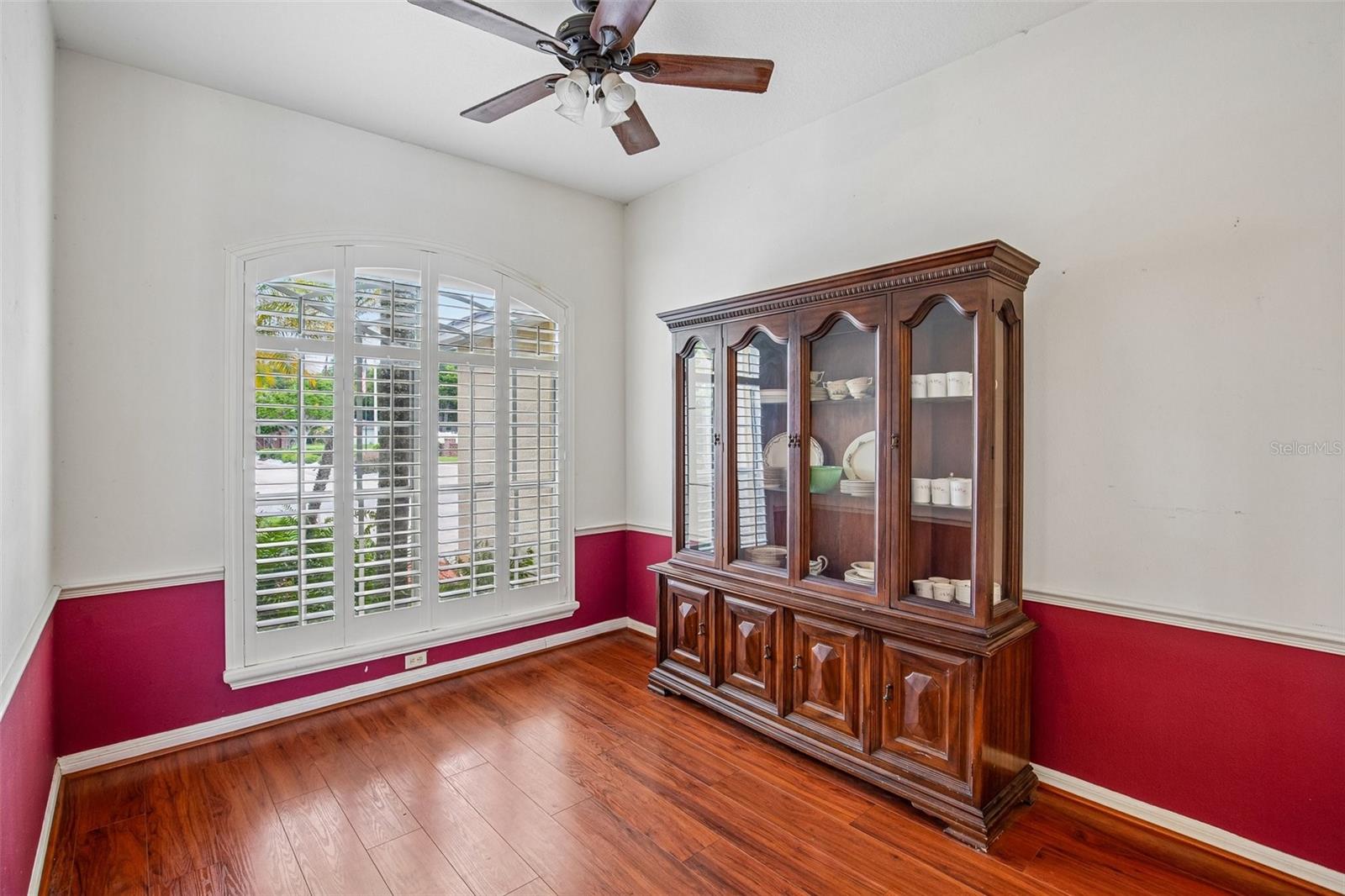2302 Towering Oaks Cir Property Photo 9