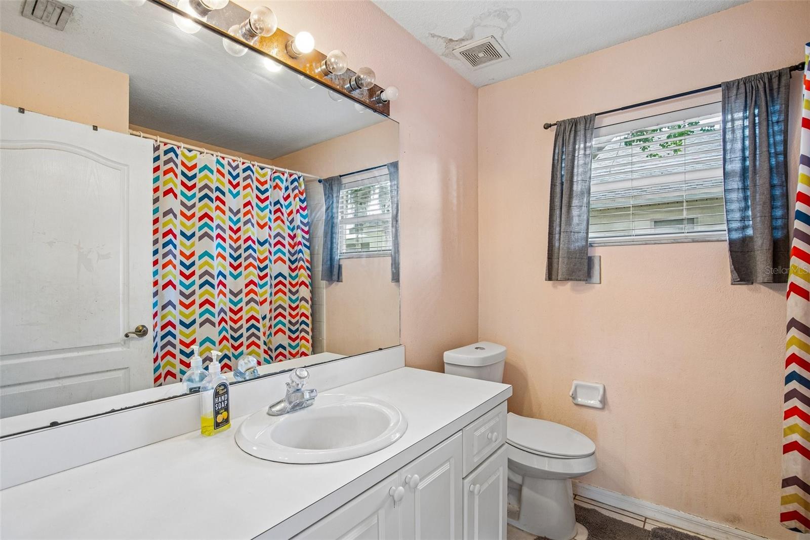 2302 Towering Oaks Cir Property Photo 21