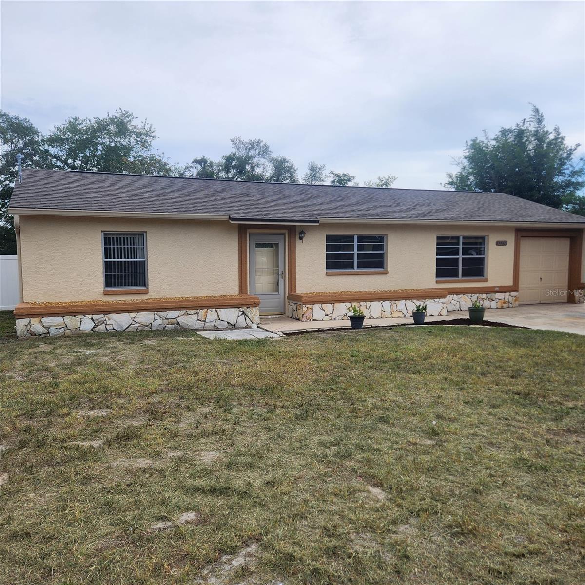 12230 Skyler Ln Property Photo 1