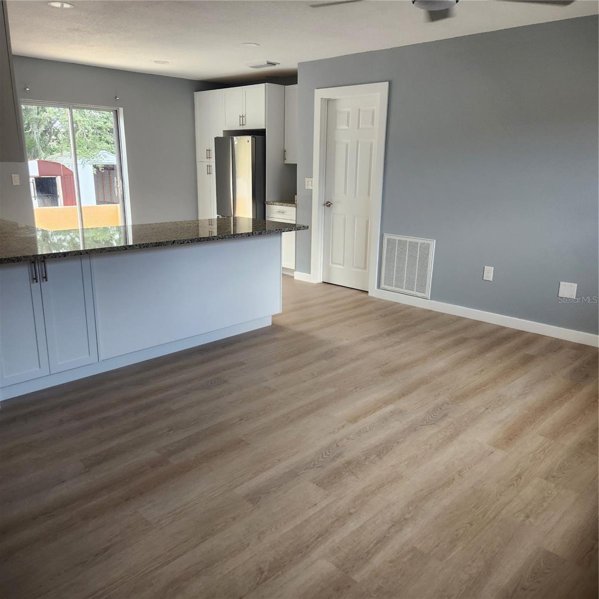 12230 Skyler Ln Property Photo 3