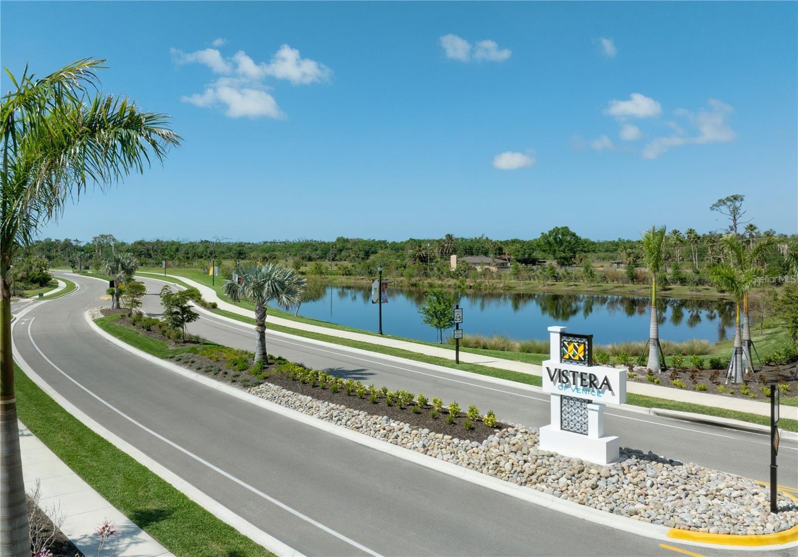 332 Vistera Blvd Property Photo 5