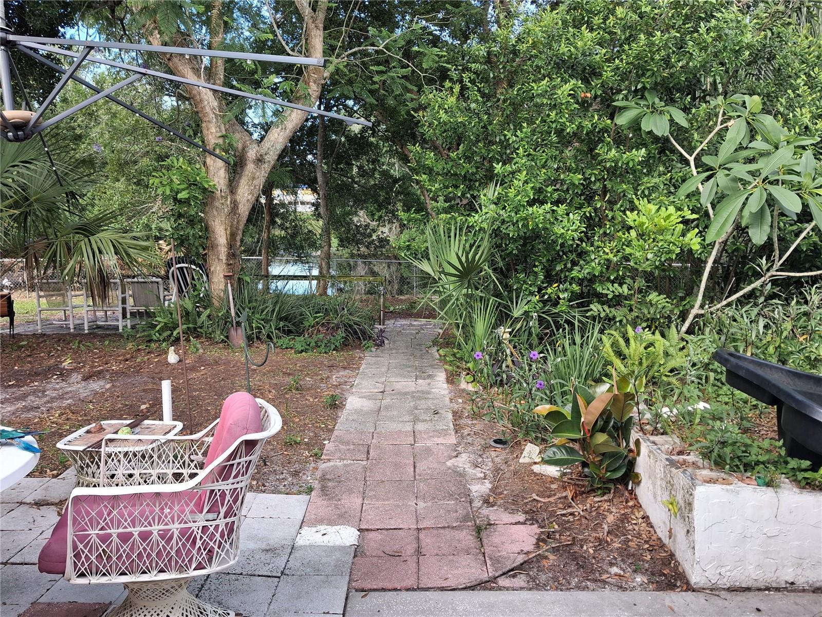 6934 Oldgate Cir Property Photo 6