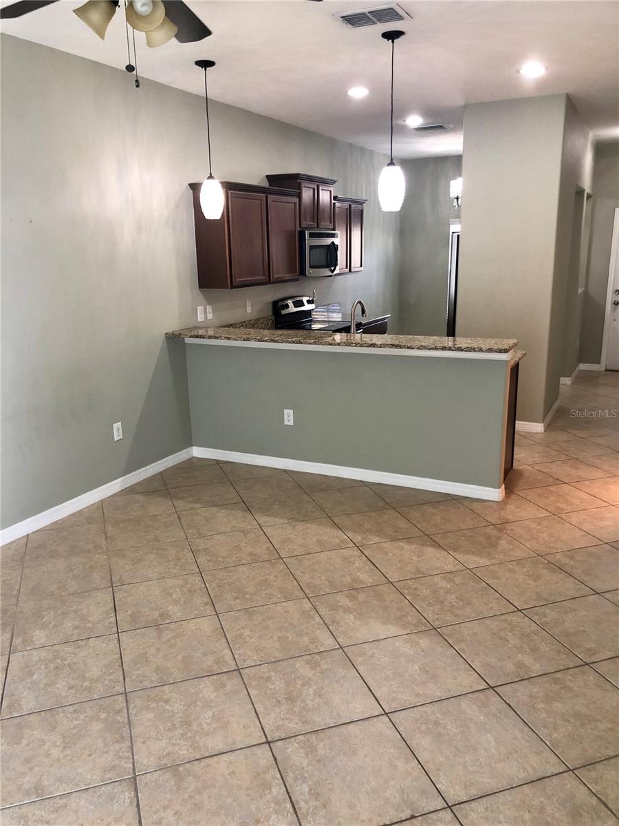 8541 Brushleaf Way Property Photo 17