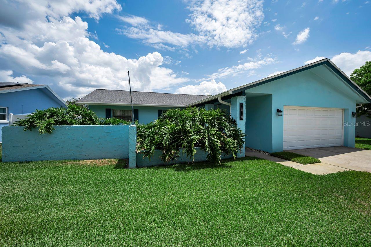 1614 DALE CIR N Property Photo 1