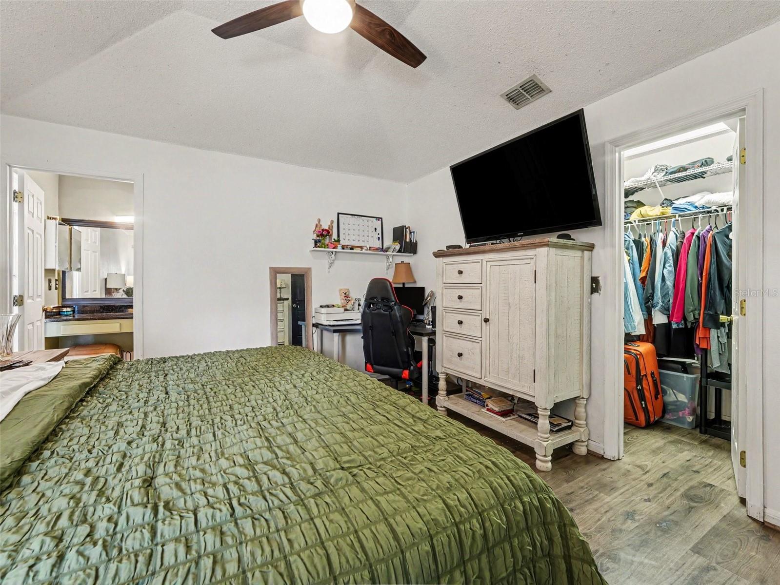 550 Buckingham Cir Property Photo 20