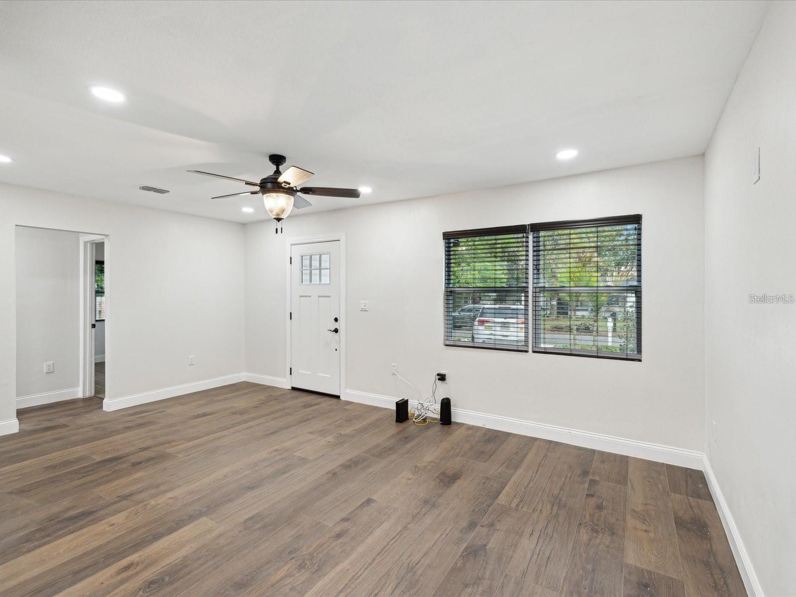 1008 E Norfolk St Property Photo 6
