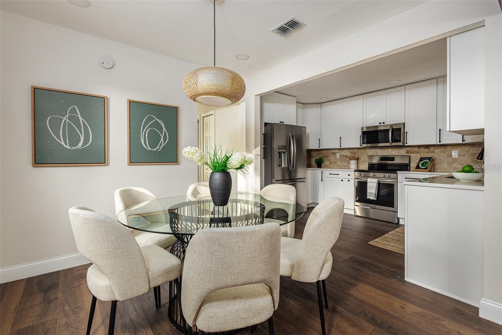 1008 E Norfolk St Property Photo 10