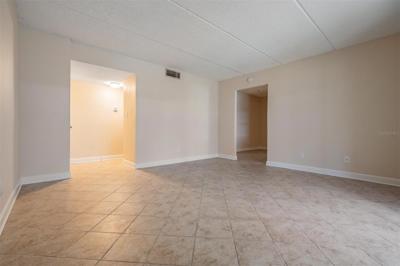 8565 12th Way N #a Property Photo 4
