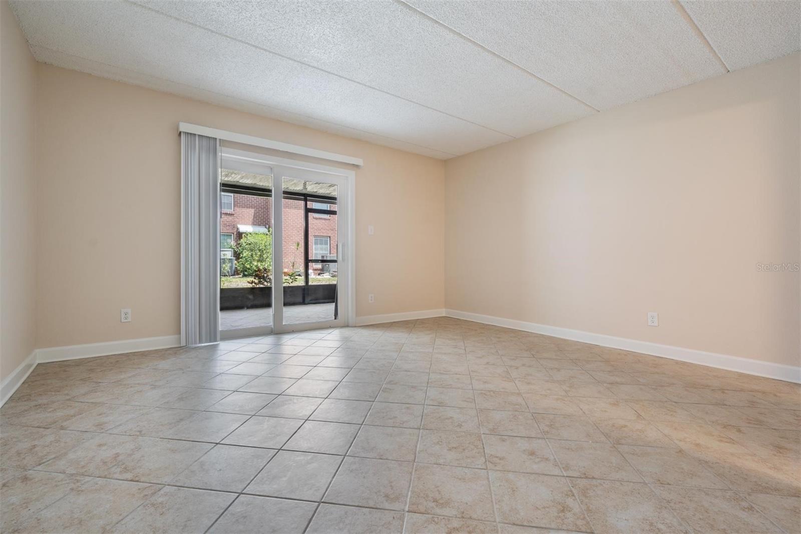 8565 12th Way N #a Property Photo 5