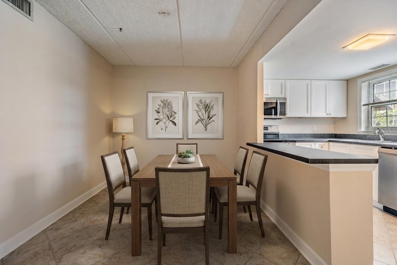 8565 12th Way N #a Property Photo 14