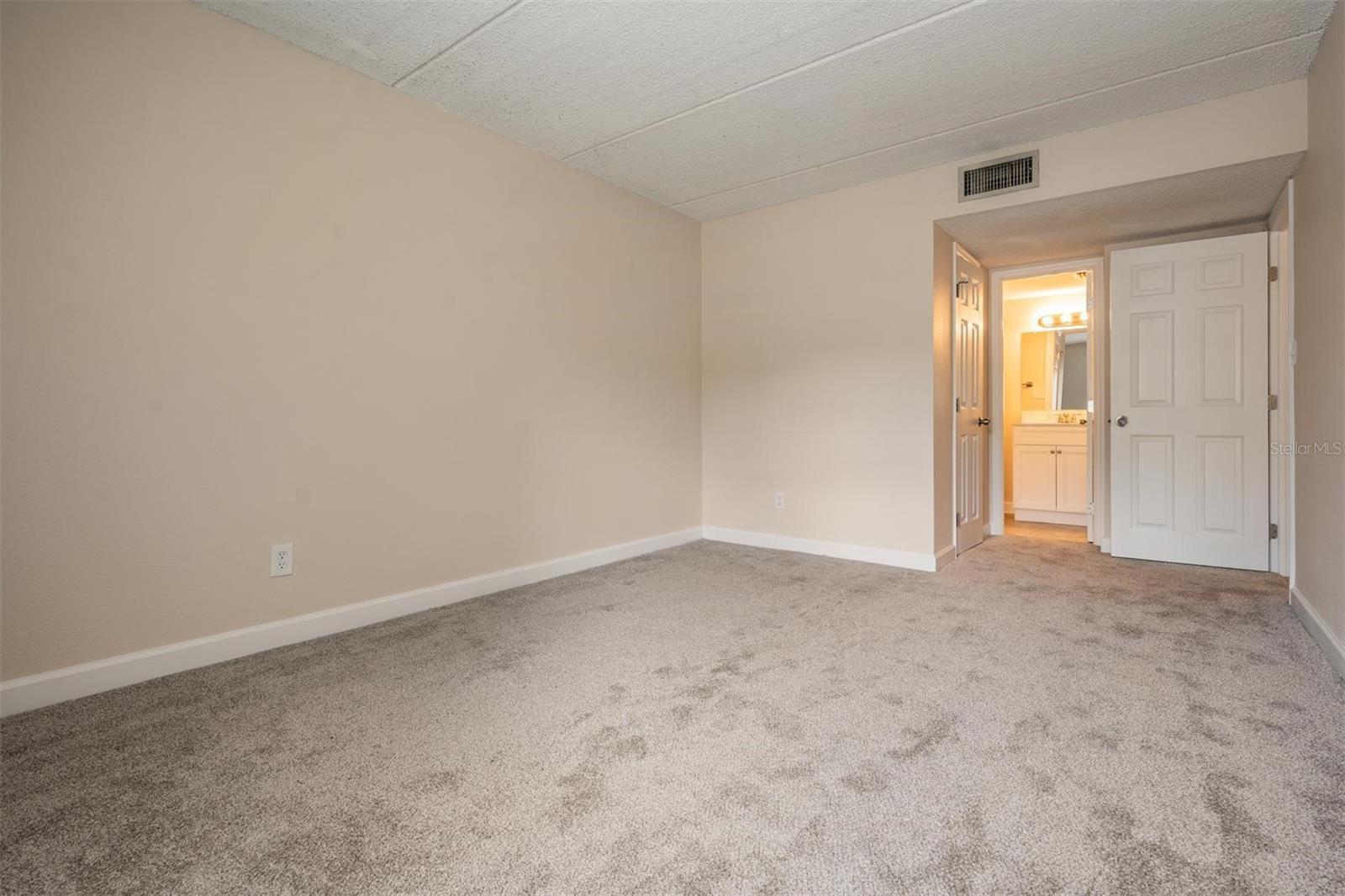 8565 12th Way N #a Property Photo 20