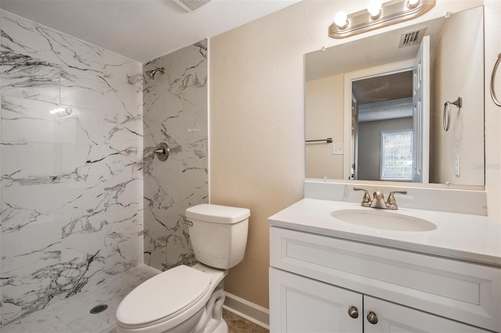 8565 12th Way N #a Property Photo 25