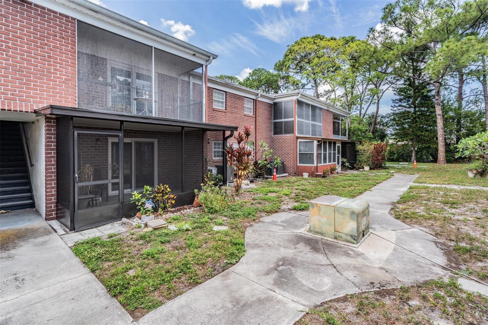 8565 12th Way N #a Property Photo 45