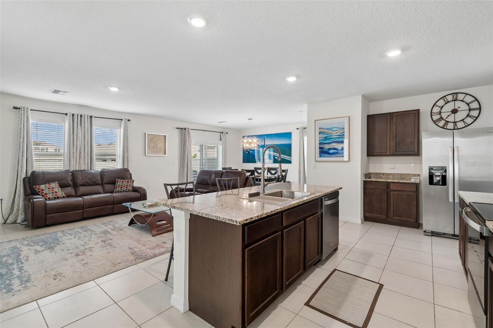 17053 Oval Rum Dr Property Photo 9