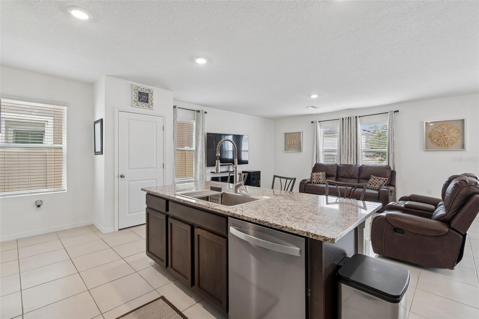 17053 Oval Rum Dr Property Photo 12