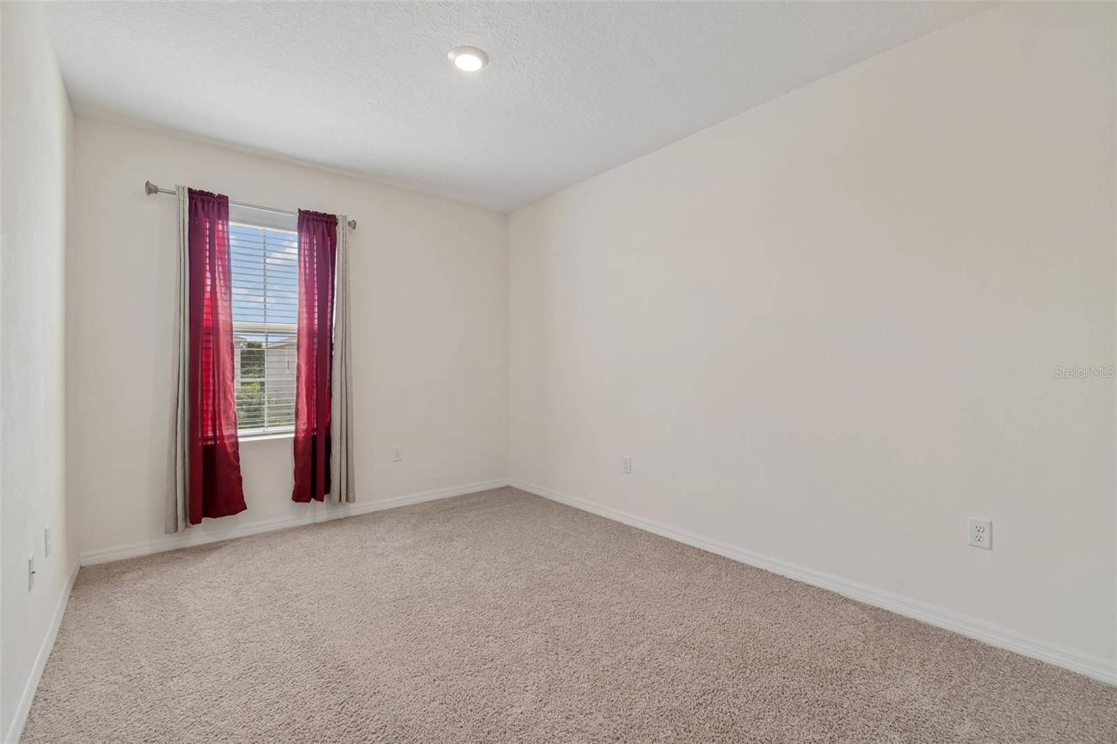 17053 Oval Rum Dr Property Photo 23