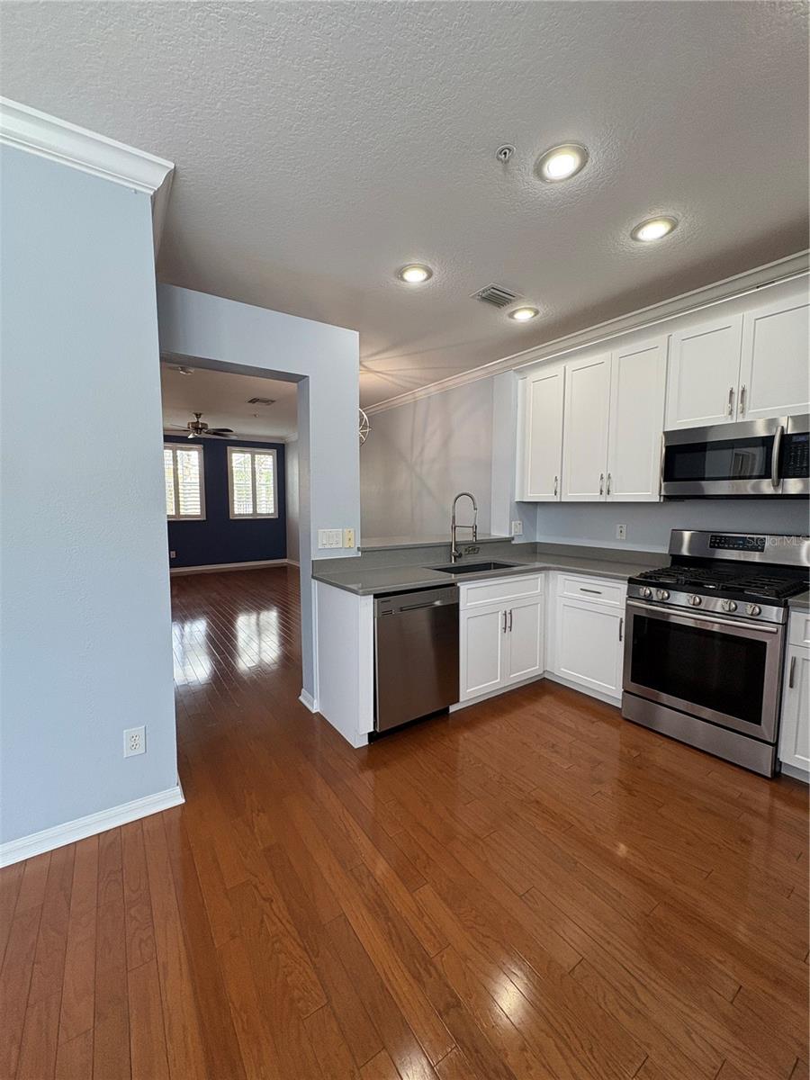 1407 Harbour Walk Rd Property Photo 15