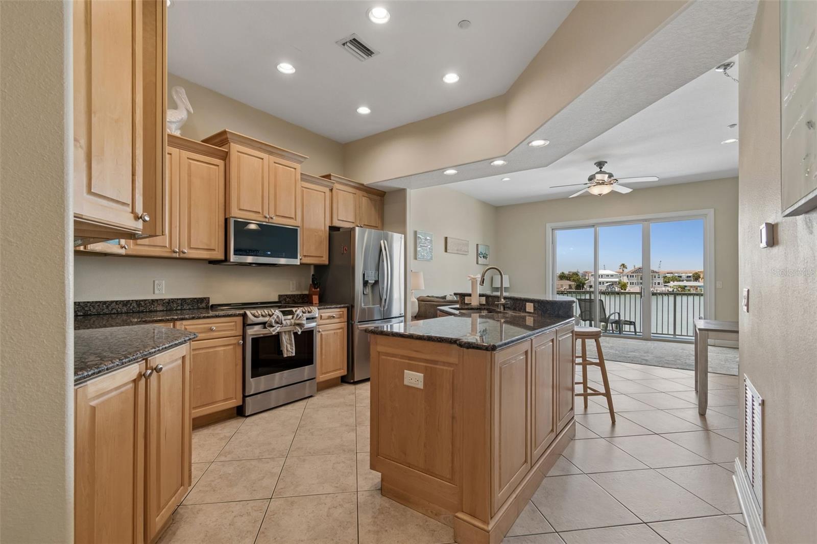 620 Bayway Blvd #5 Property Photo 5