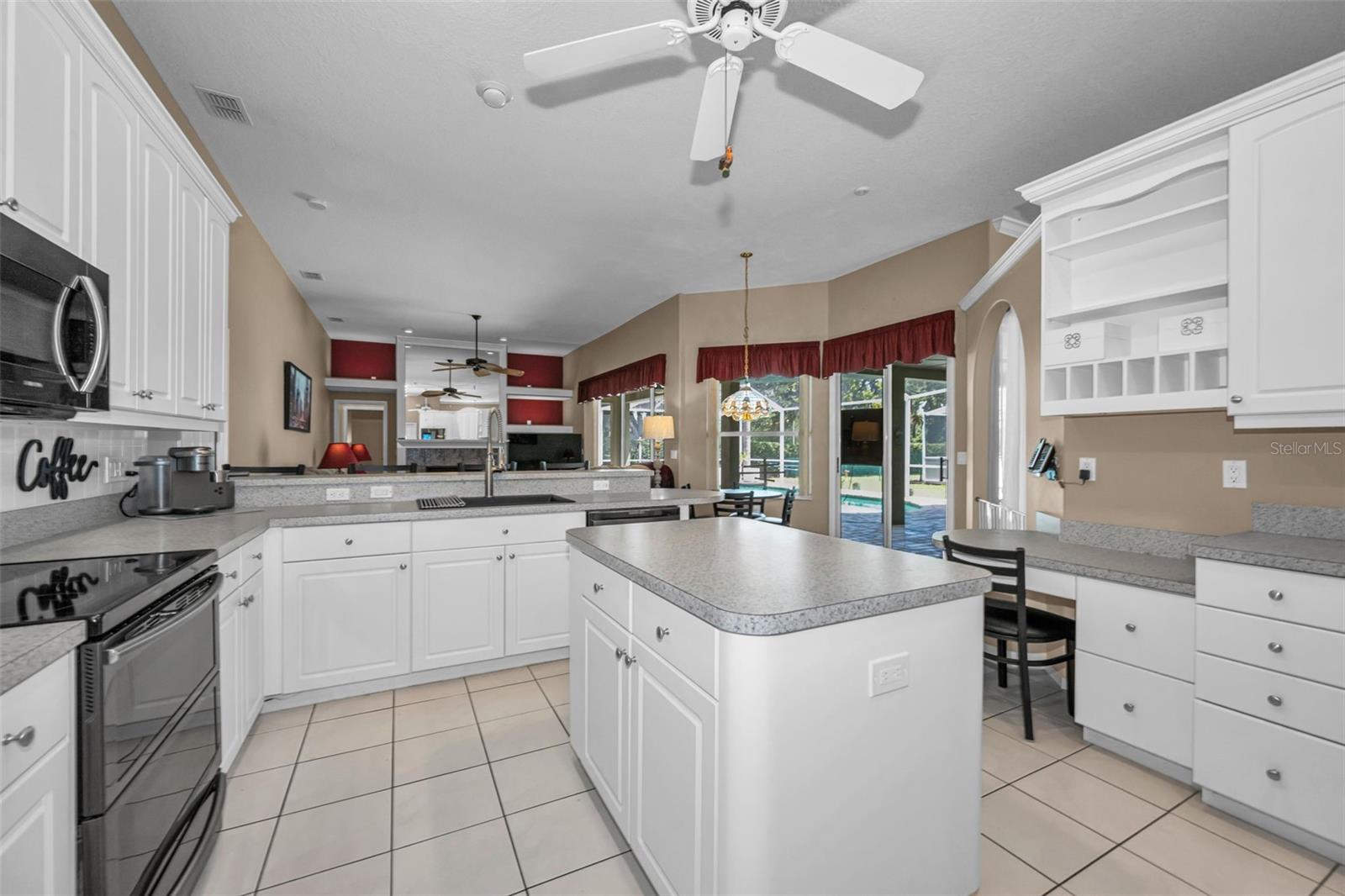 8843 Bel Meadow Way Property Photo 17