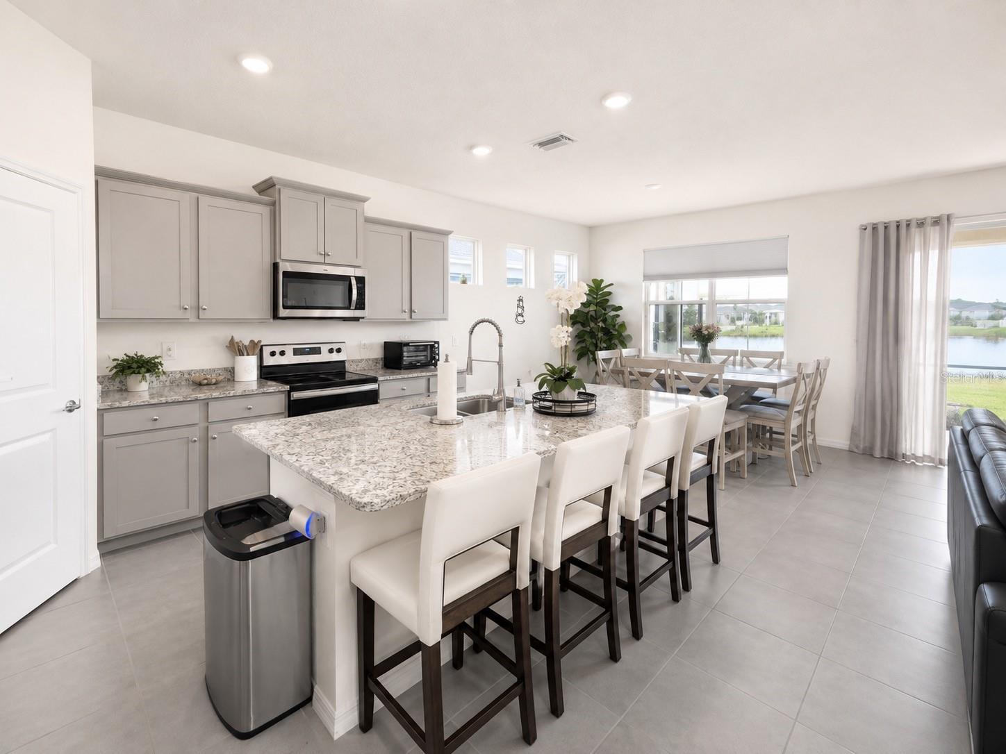 13324 Waterleaf Garden Cir Property Photo 6
