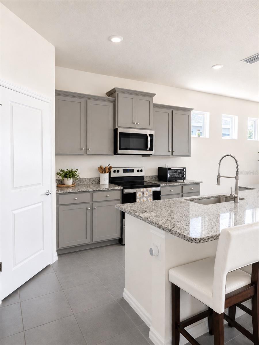 13324 Waterleaf Garden Cir Property Photo 9