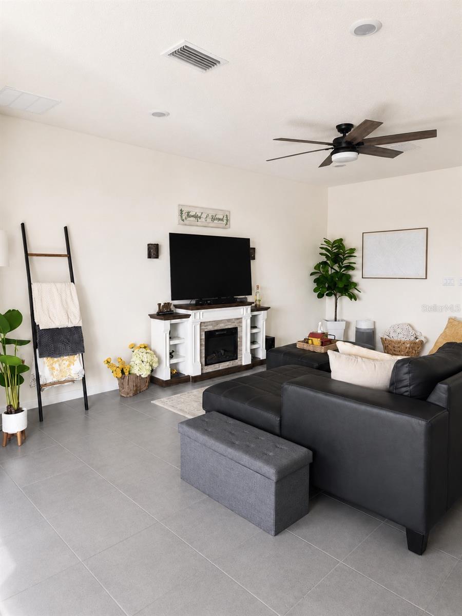 13324 Waterleaf Garden Cir Property Photo 12