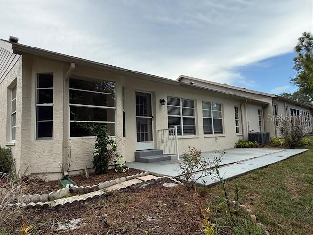 2232 Springmeadow Dr Property Photo 5