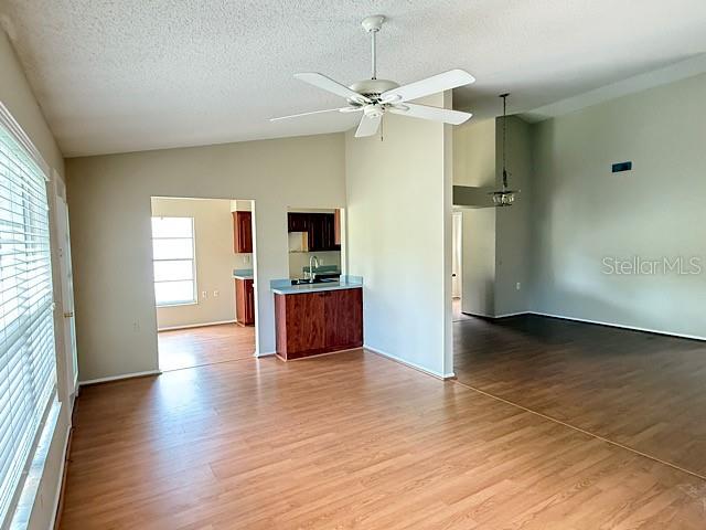 2232 Springmeadow Dr Property Photo 16