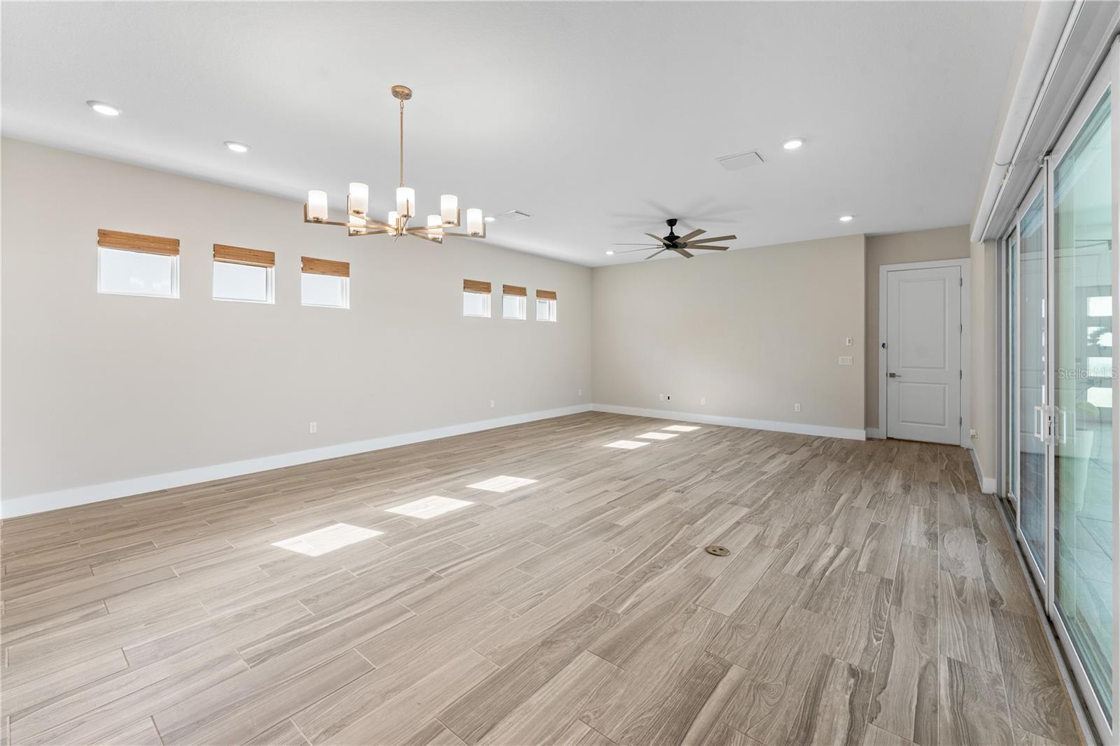 8249 Ivy Stark Blvd Property Photo 5