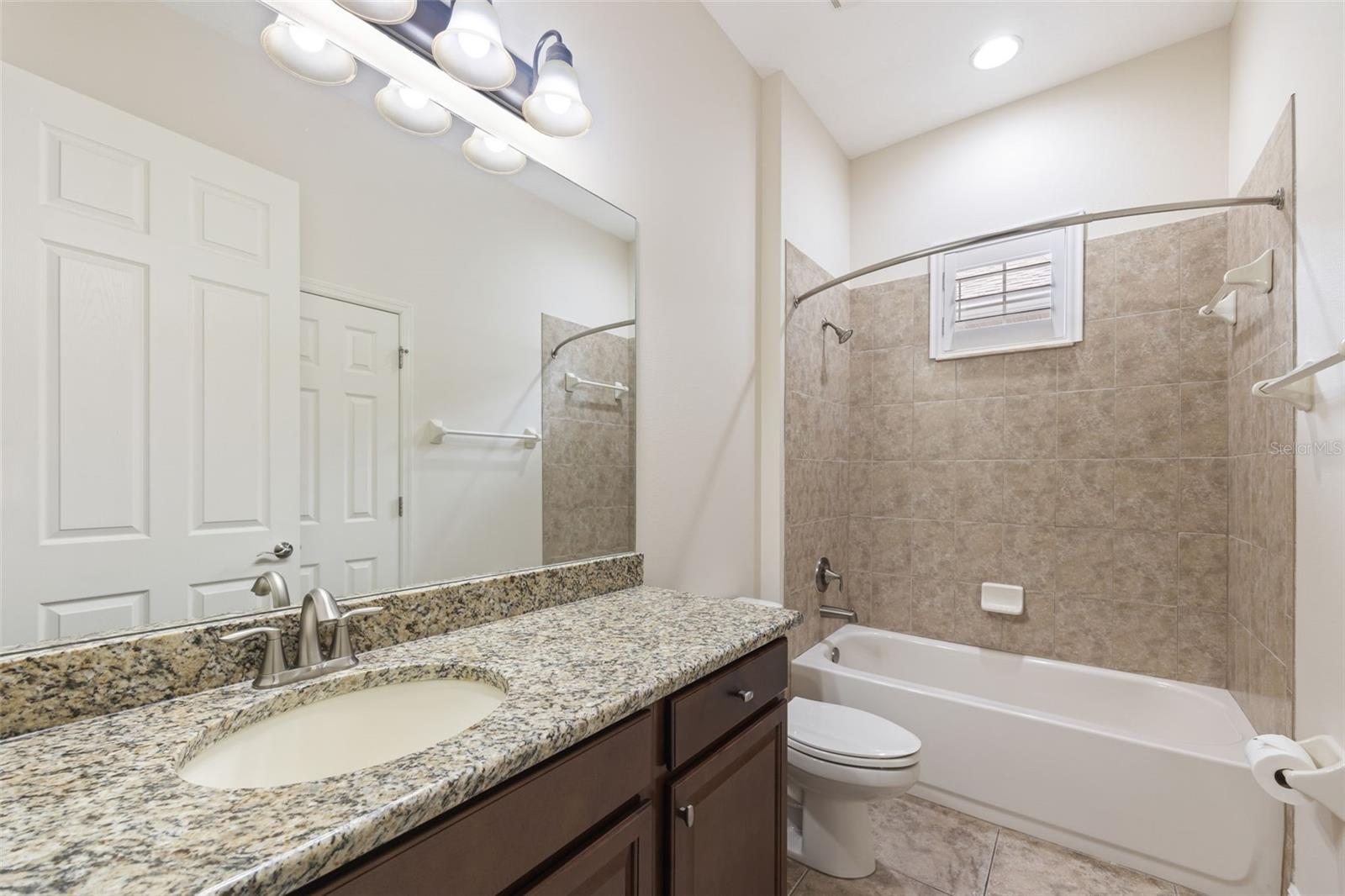 510 Winterside Dr Property Photo 17