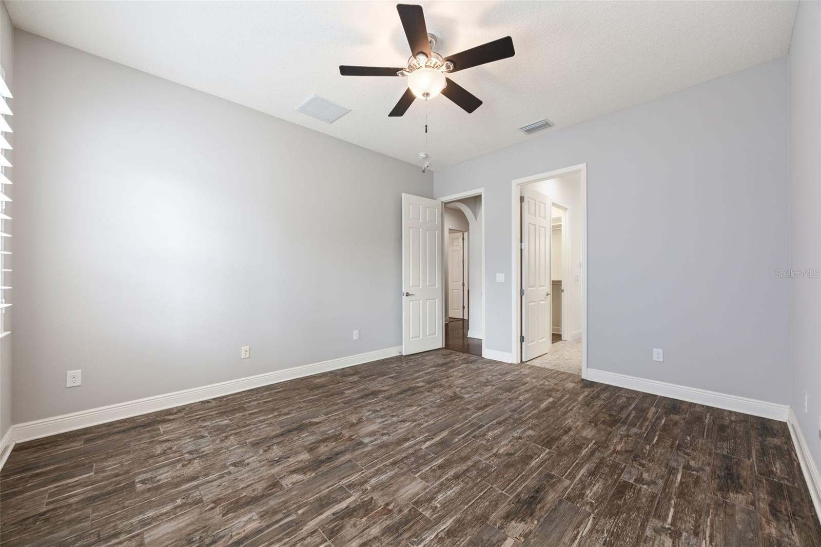 510 Winterside Dr Property Photo 23