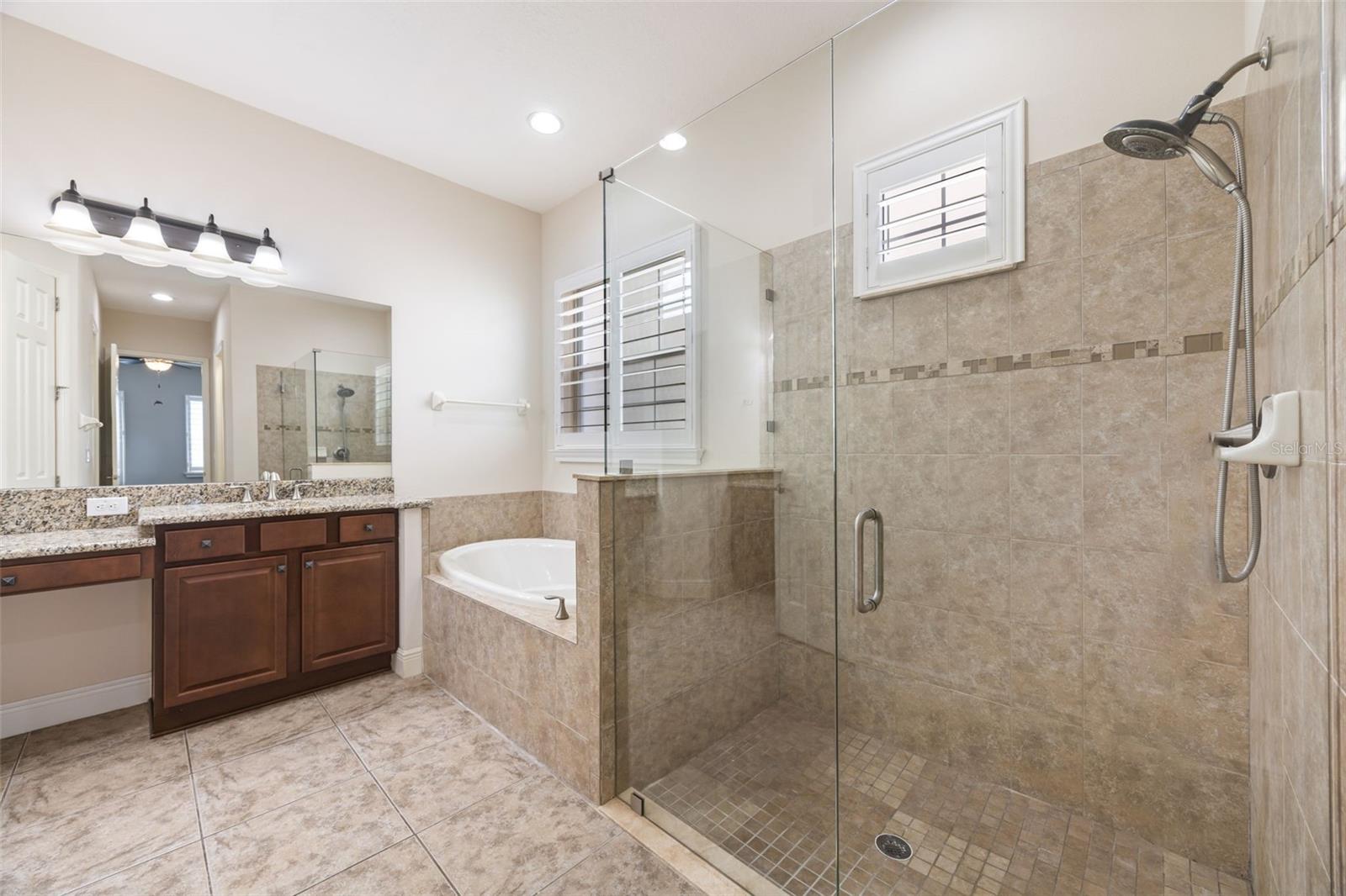 510 Winterside Dr Property Photo 27