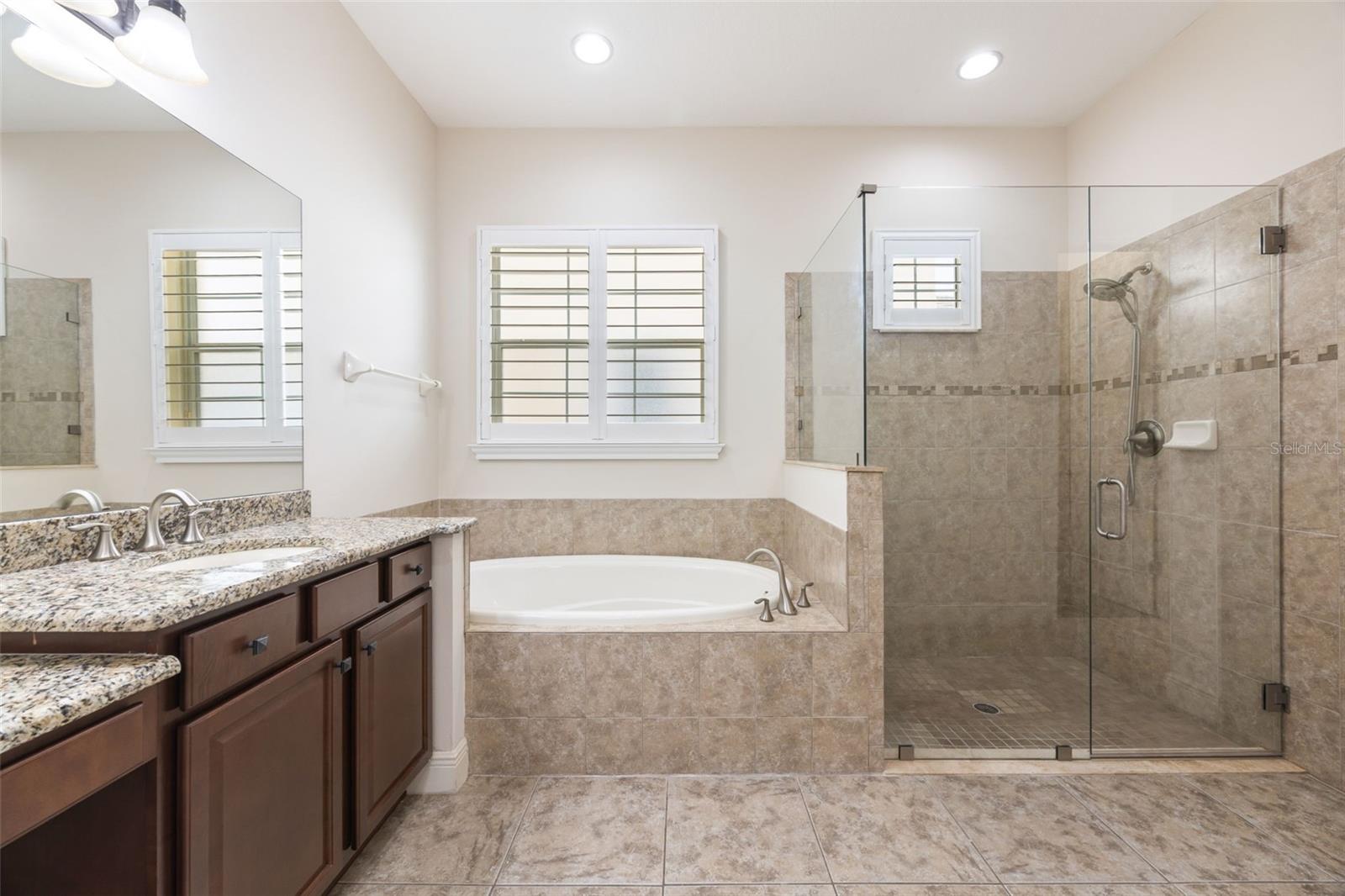510 Winterside Dr Property Photo 28
