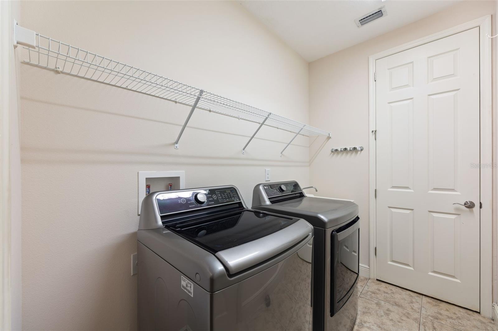 510 Winterside Dr Property Photo 29