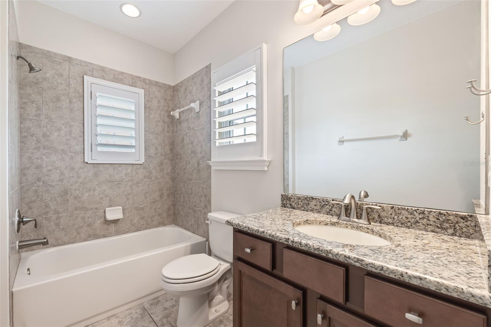 510 Winterside Dr Property Photo 32