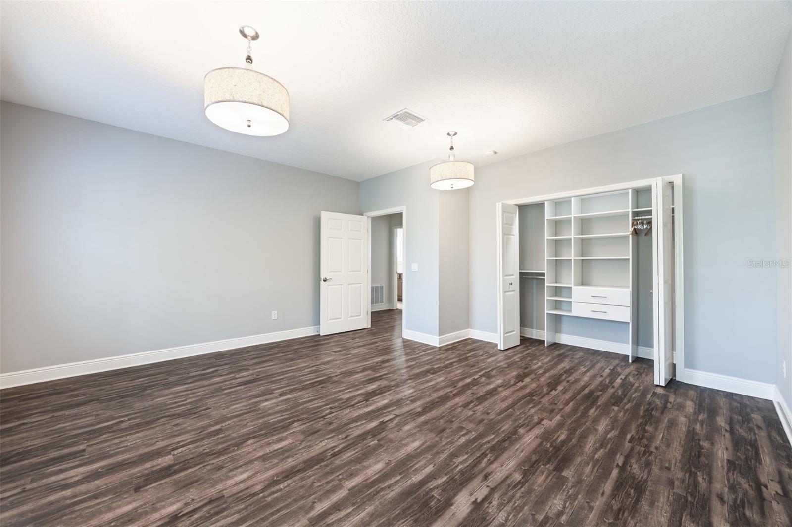 510 Winterside Dr Property Photo 37