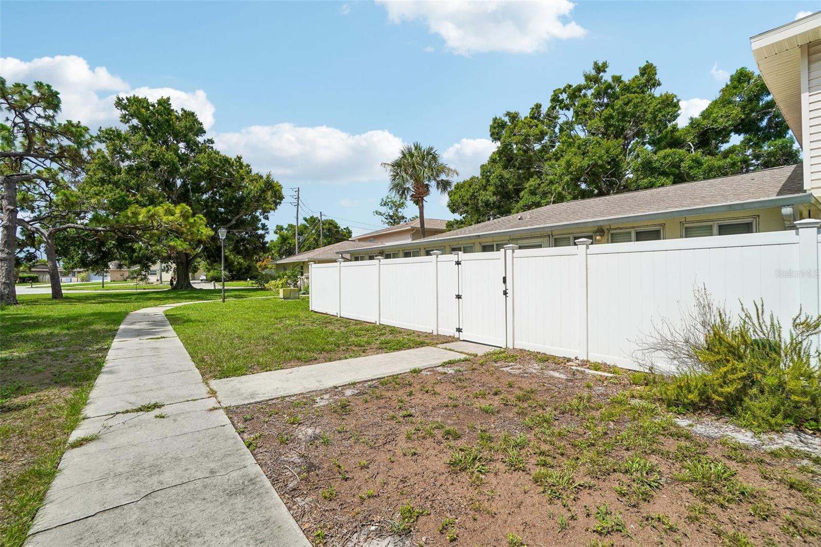 6232 Gretna Green Ct N Property Photo 35