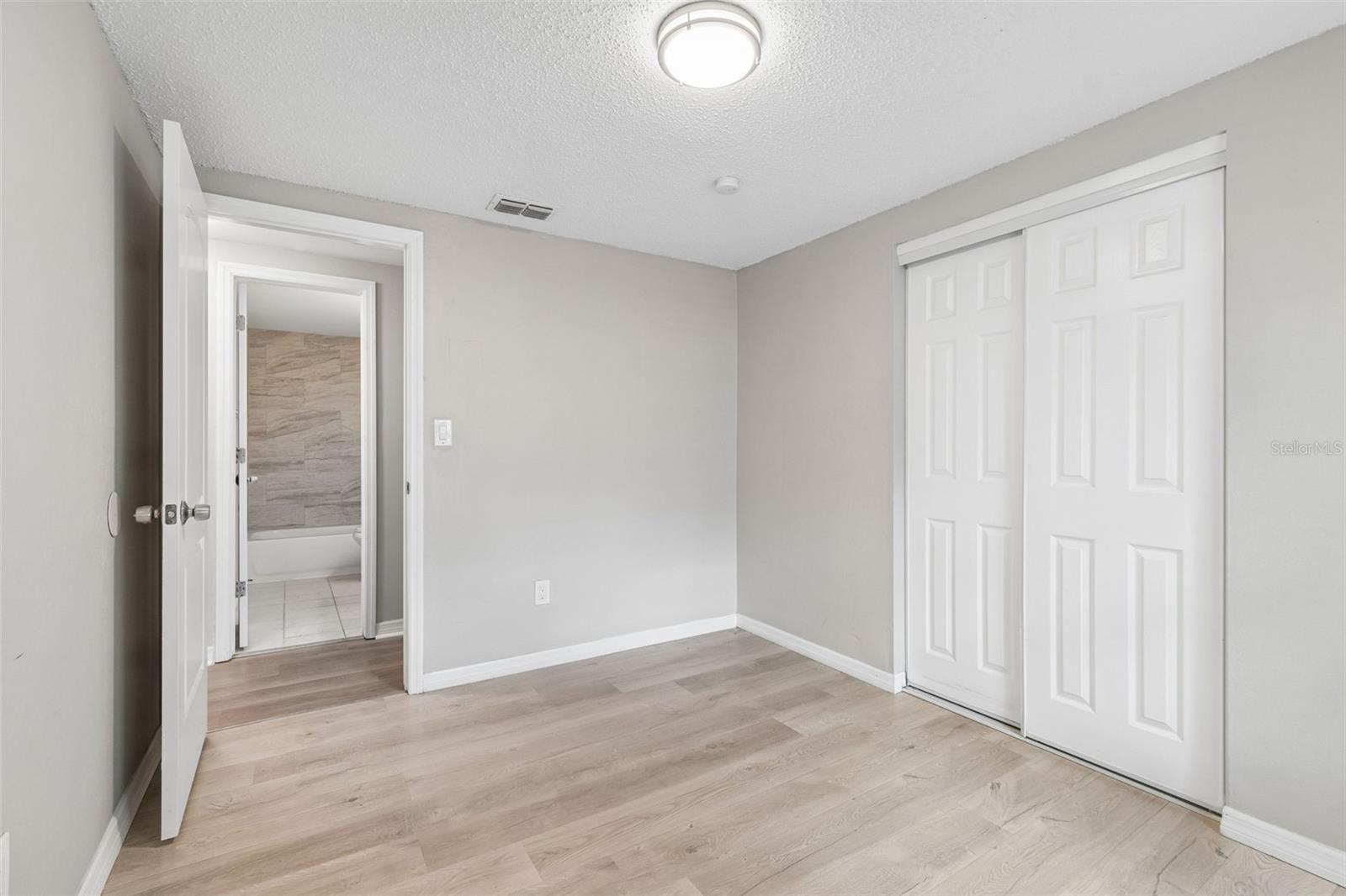 1124 Jadewood Ave Property Photo 22