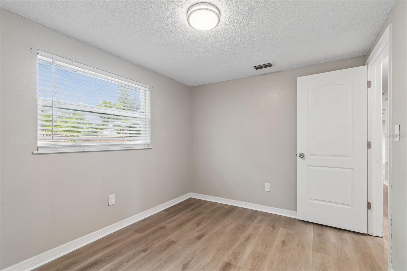 1124 Jadewood Ave Property Photo 33
