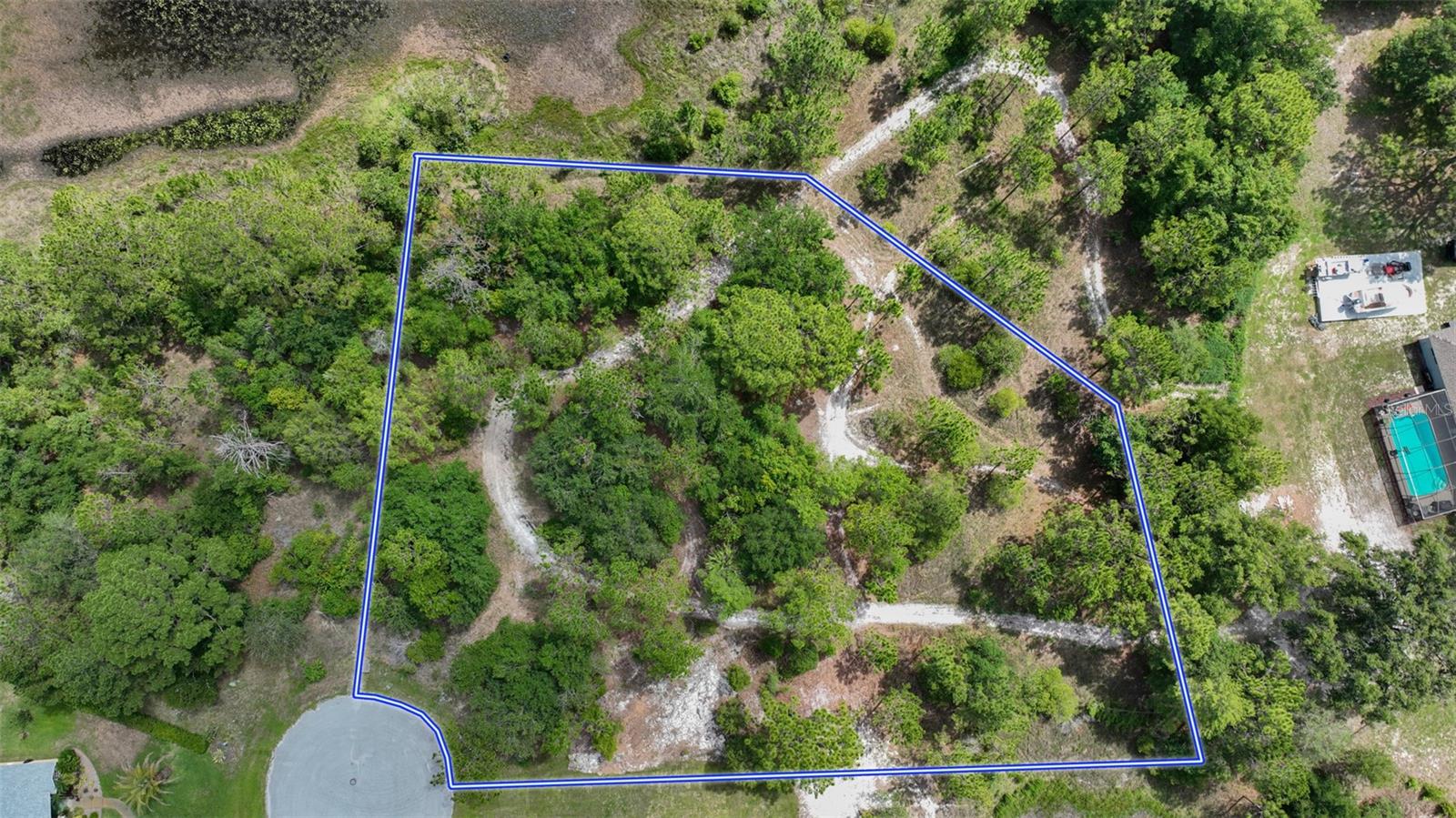 Valley Brook Ct Property Photo 5