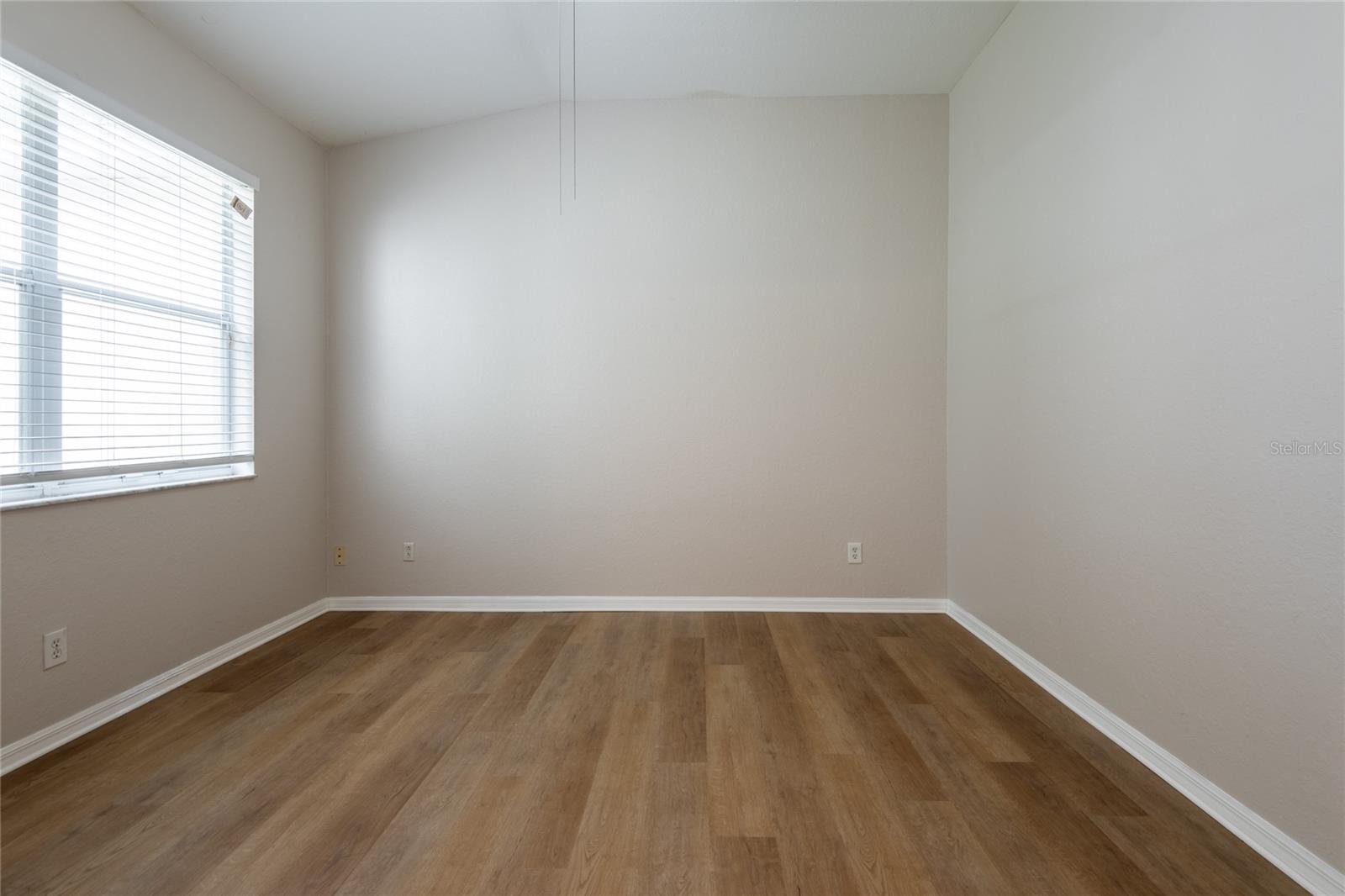 11112 Holly Cone Dr Property Photo 6