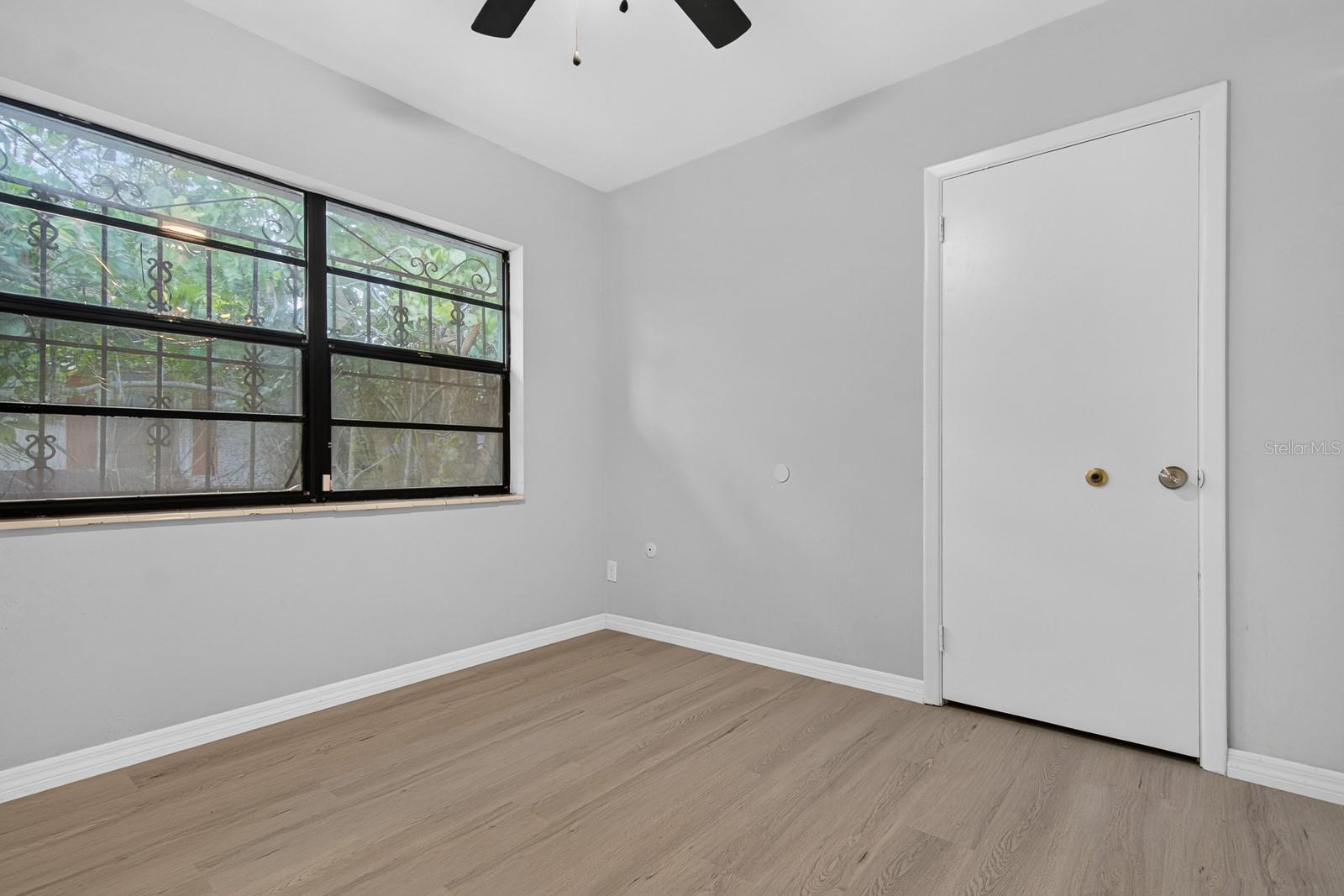 2211 Mallory Ave Property Photo 24