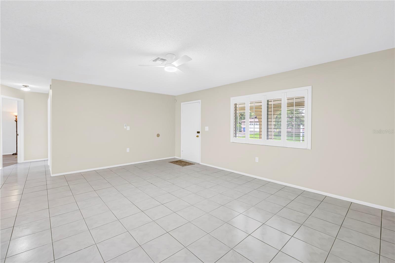 5812 16th Ln Ne Property Photo 13